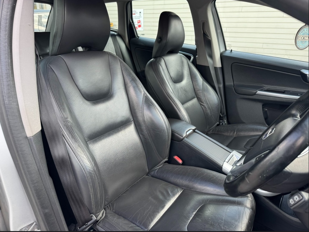 Used Volvo XC60 2013 for sale - 76625238: Photo 8