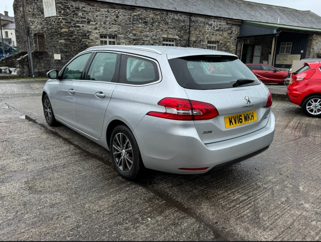 Used Peugeot 308 2016 for sale - 76625239: Photo 4
