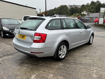 Used Skoda Octavia 2018 for sale - 76101724: Photo