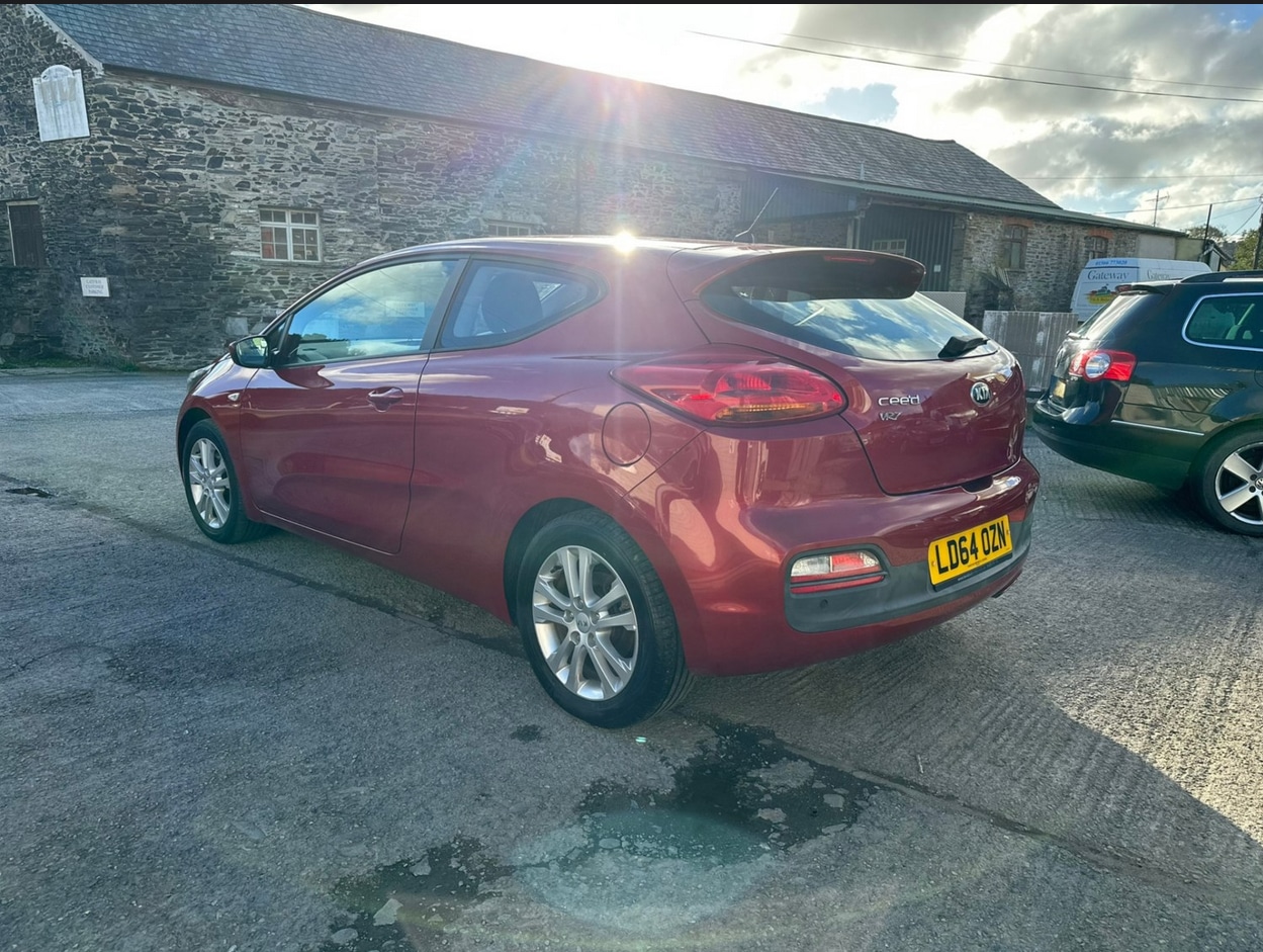 Used Kia Pro Ceed 2014 for sale - 76625247: Photo 3