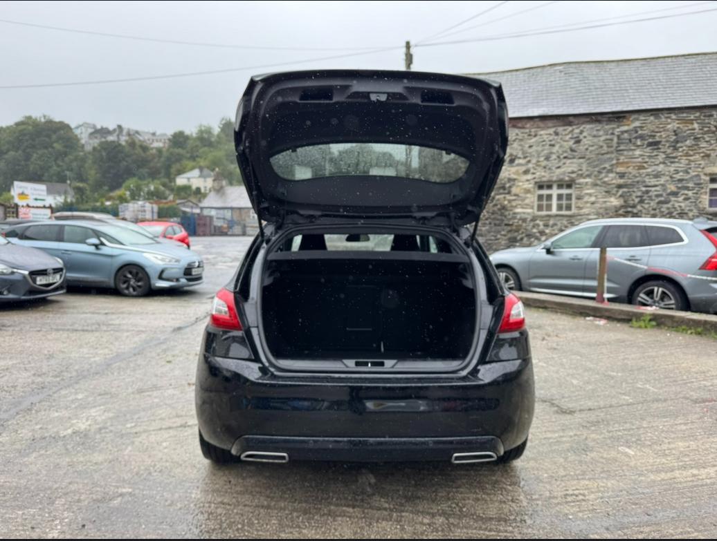 Used Peugeot 308 2017 for sale - 77104635: Photo 7