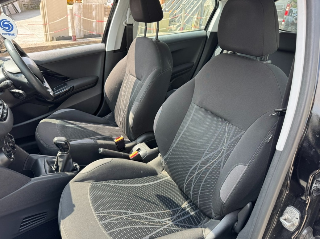 Used Peugeot 208 2013 for sale - 76625200: Photo 13