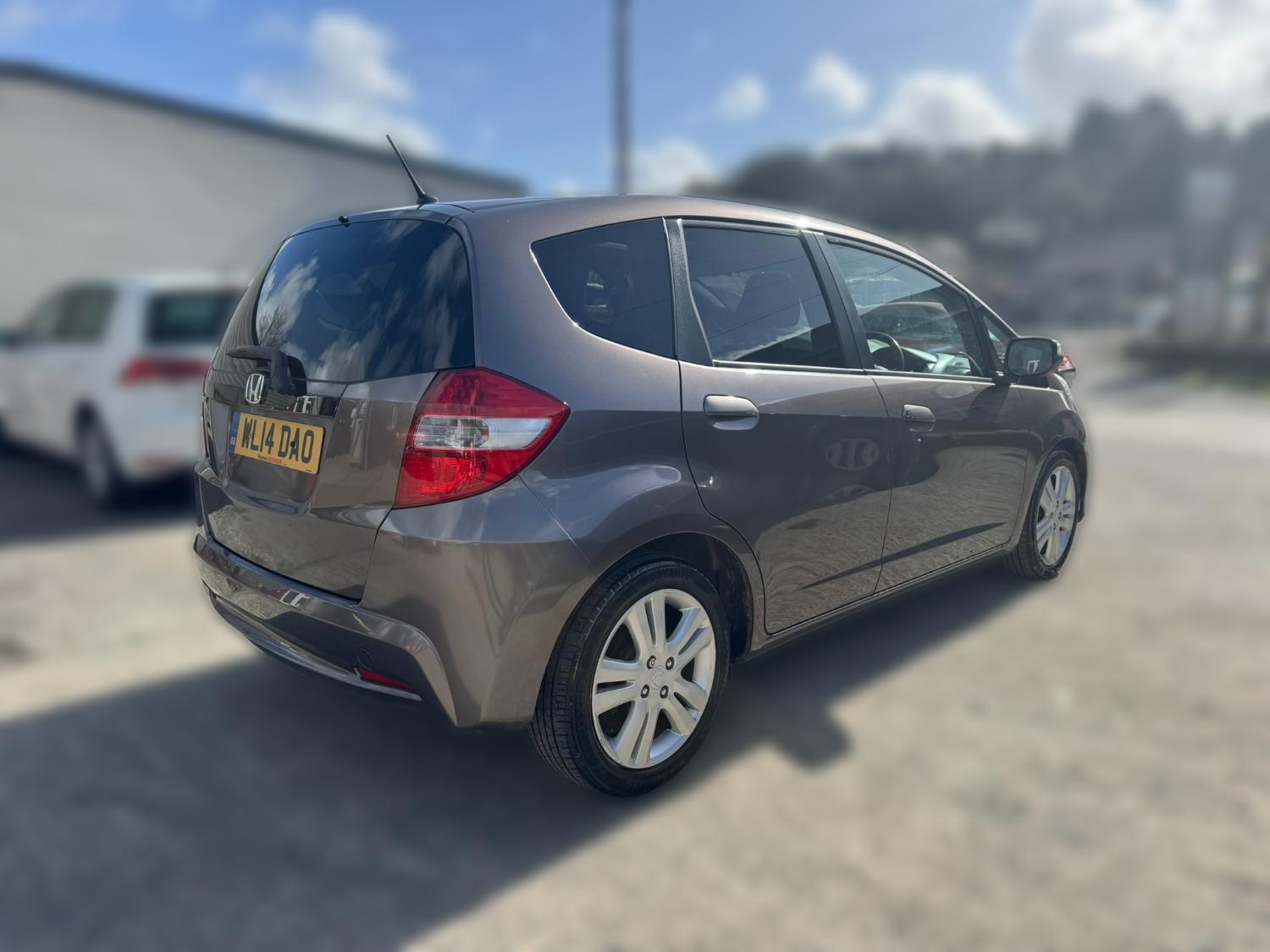 Used Honda Jazz 2014 for sale - 77831847: Photo 6