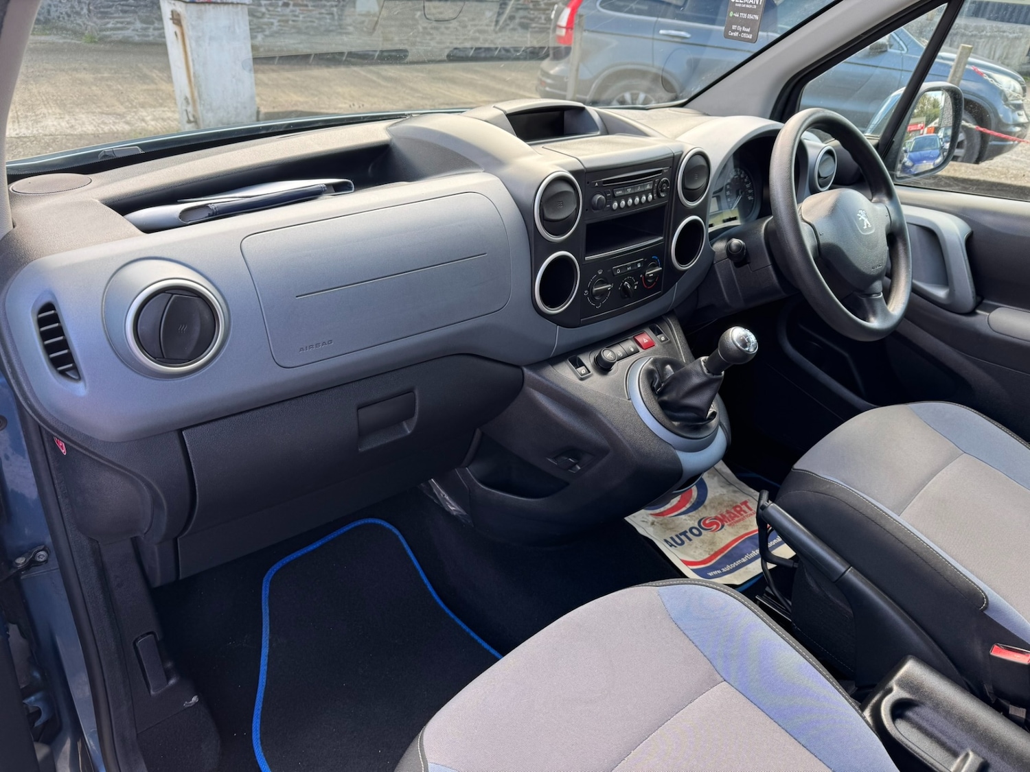 Used Peugeot Partner Tepee 2014 for sale - 75773535: Photo 12