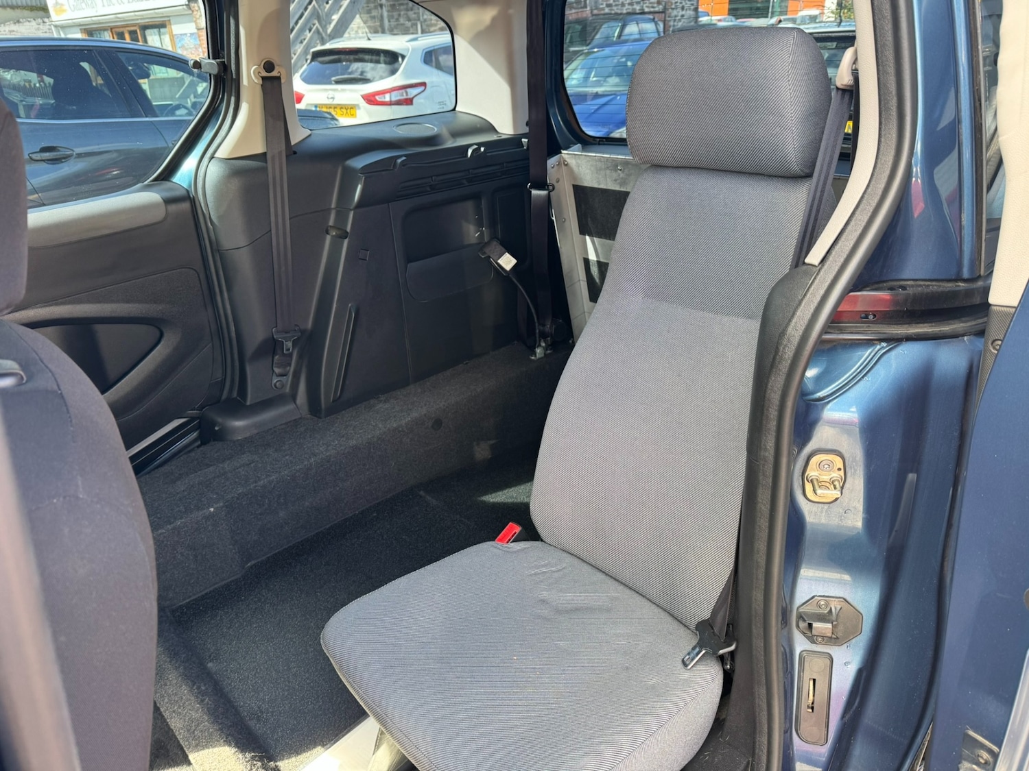 Used Peugeot Partner Tepee 2014 for sale - 75773535: Photo 13