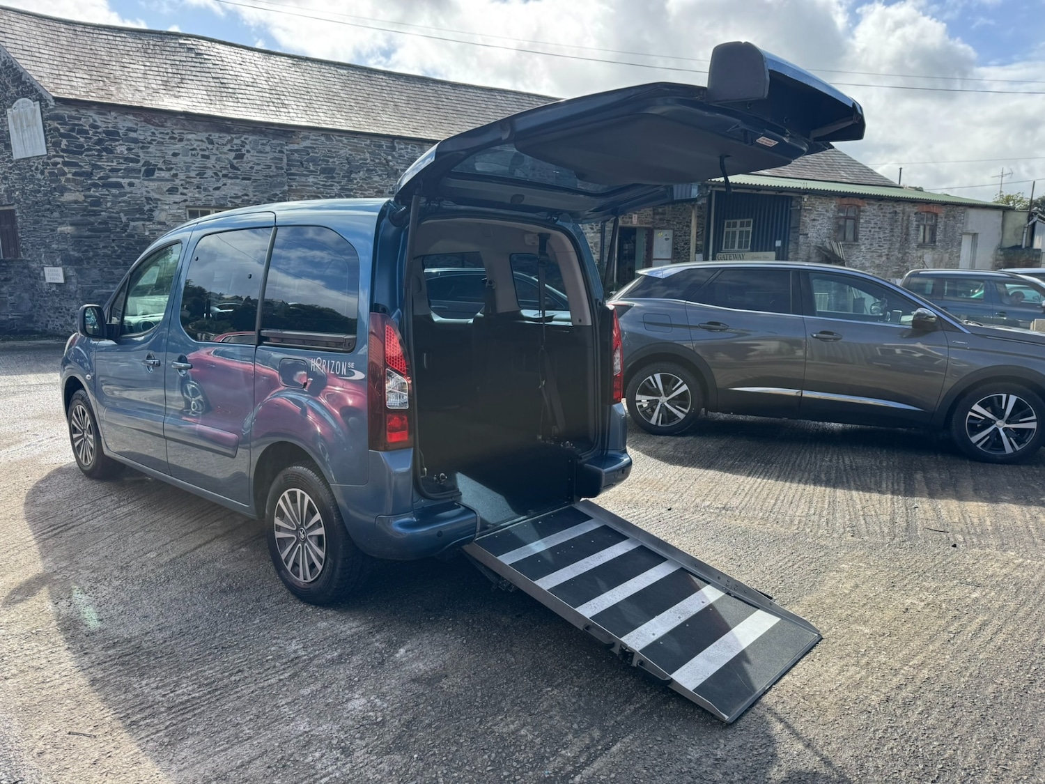 Used Peugeot Partner Tepee 2014 for sale - 75773535: Photo 17