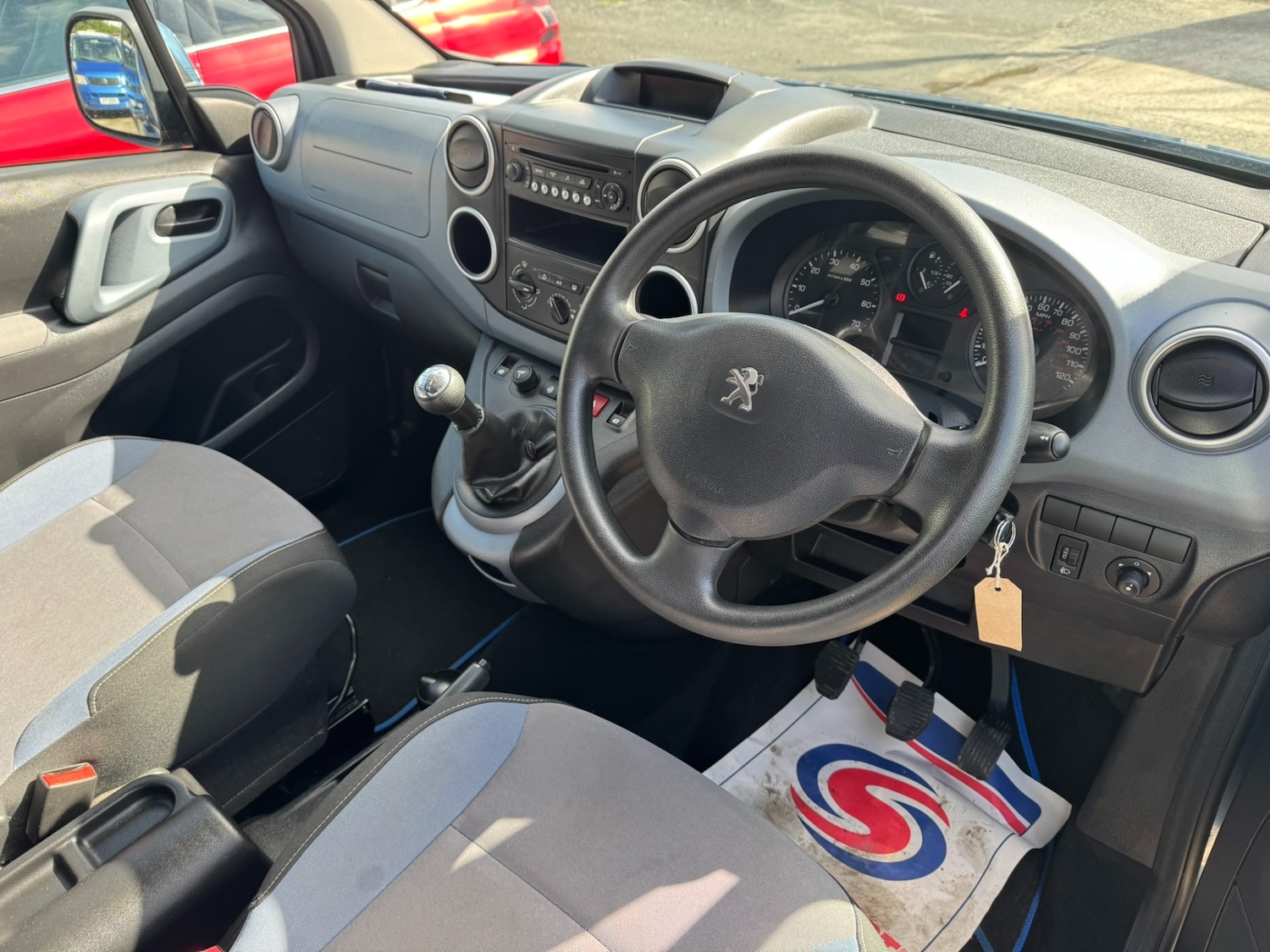 Used Peugeot Partner Tepee 2014 for sale - 75773535: Photo 9