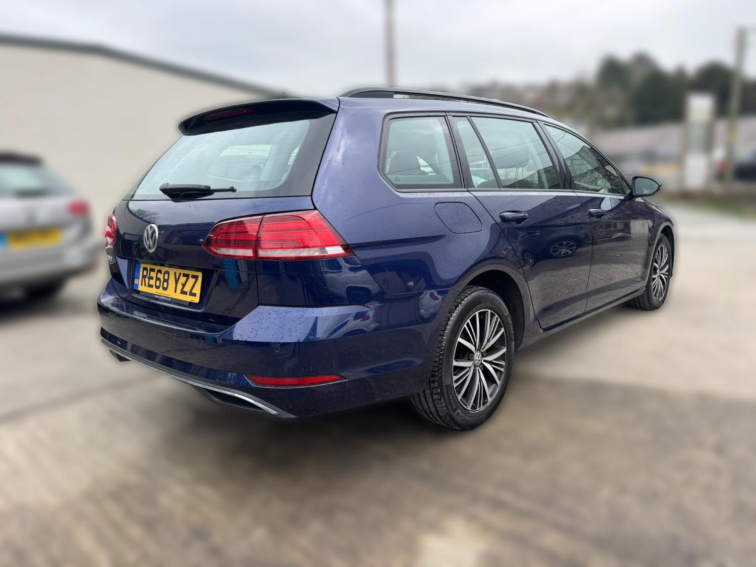 Used Volkswagen Golf 2019 for sale - 77691986: Photo 6