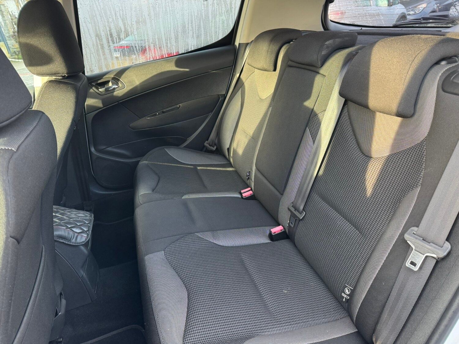 Used Peugeot 308 2013 for sale - 76958637: Photo 13