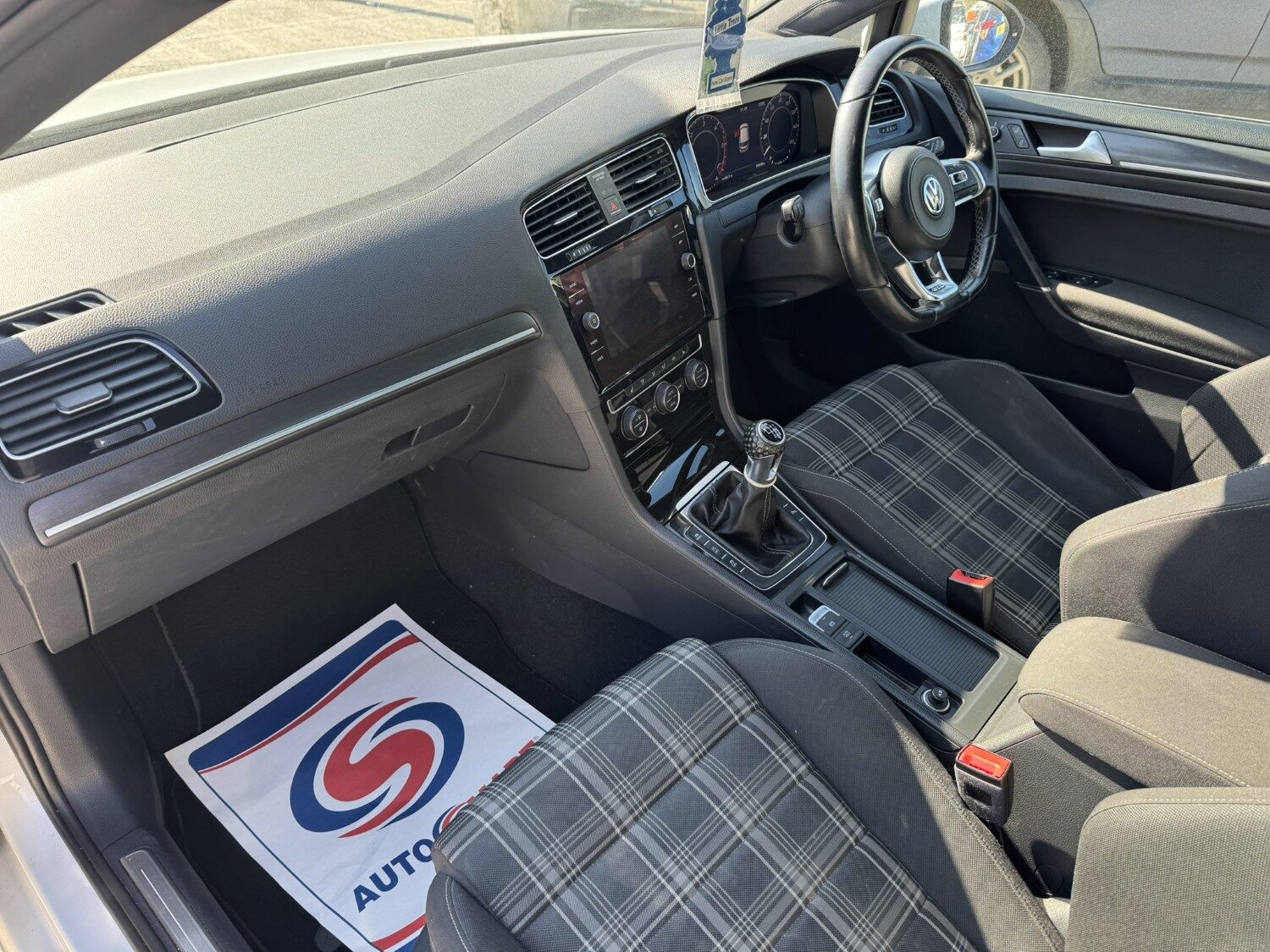 Used Volkswagen Golf 2017 for sale - 77998637: Photo 12