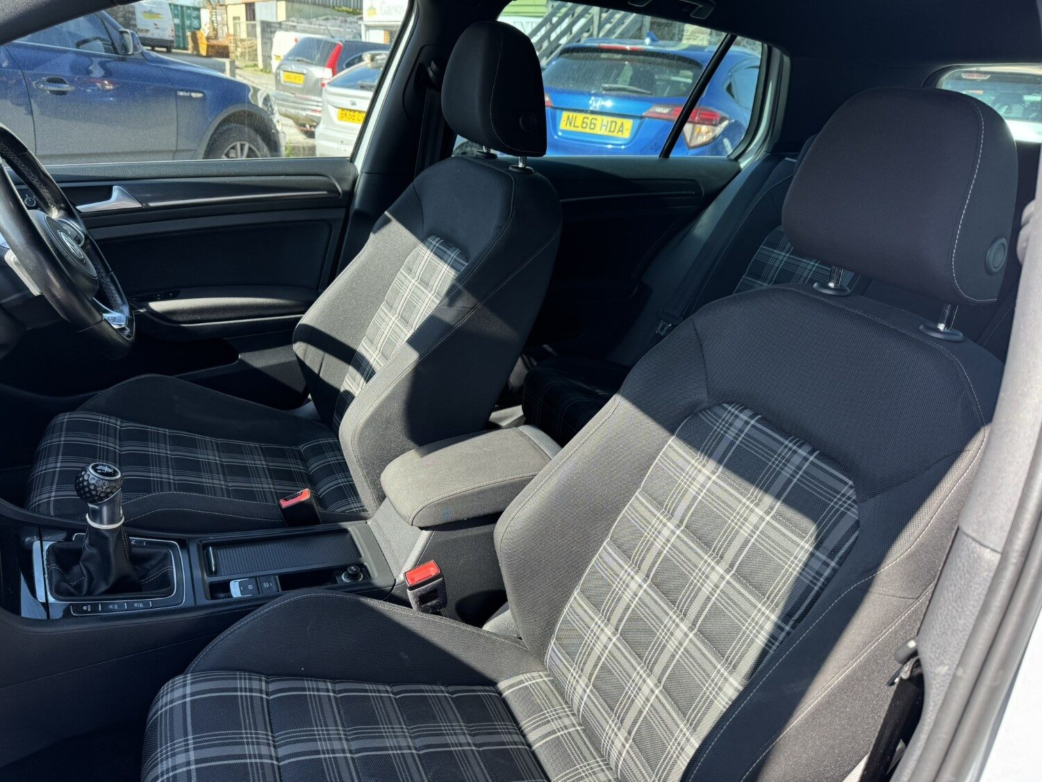 Used Volkswagen Golf 2017 for sale - 77998637: Photo 13