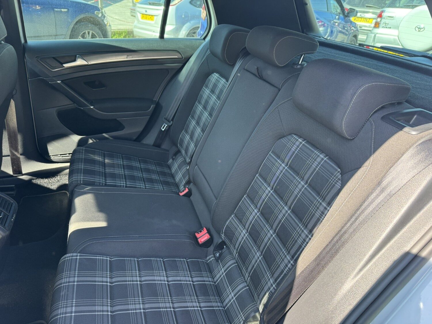 Used Volkswagen Golf 2017 for sale - 77998637: Photo 14