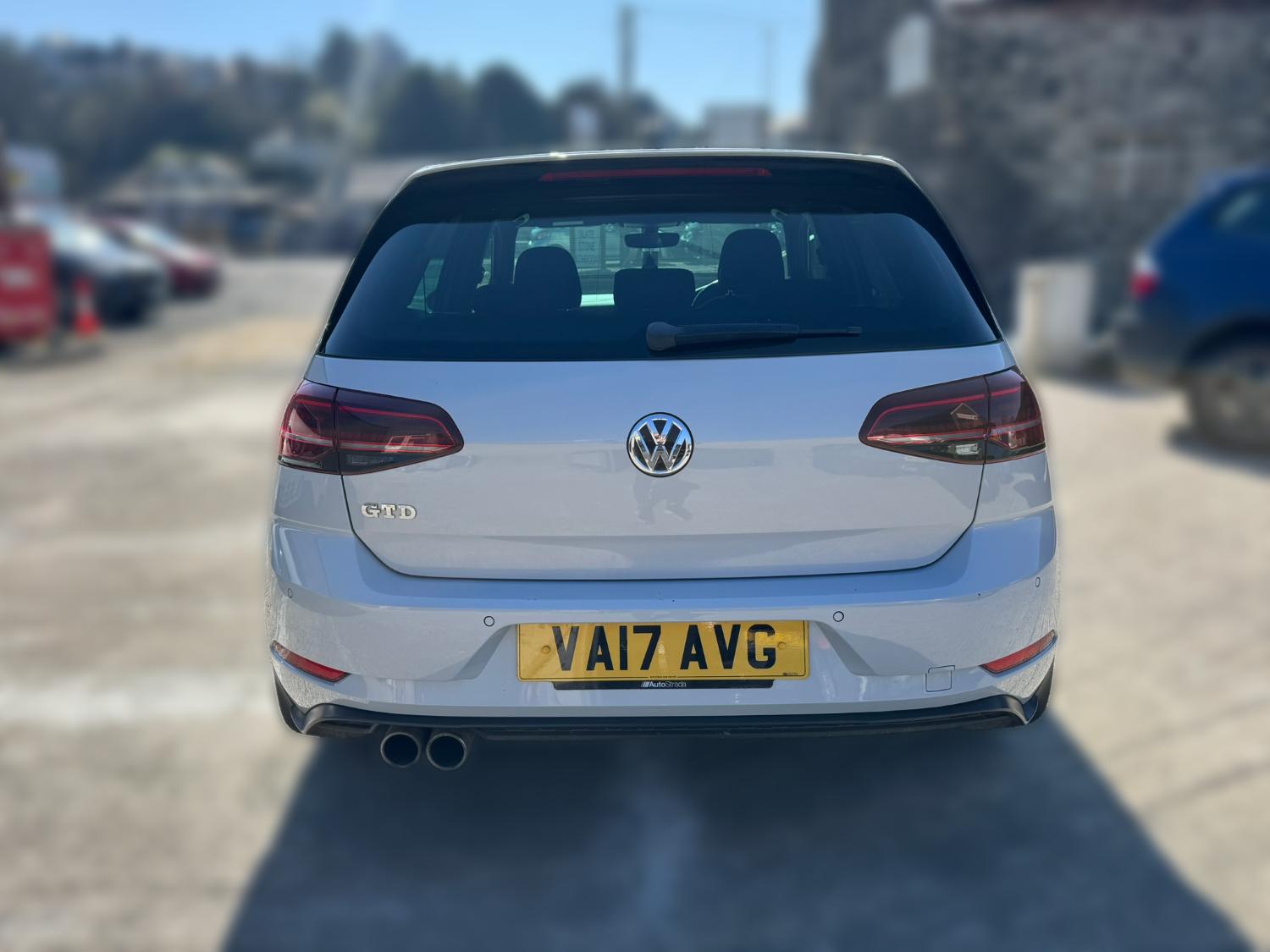 Used Volkswagen Golf 2017 for sale - 77998637: Photo 5