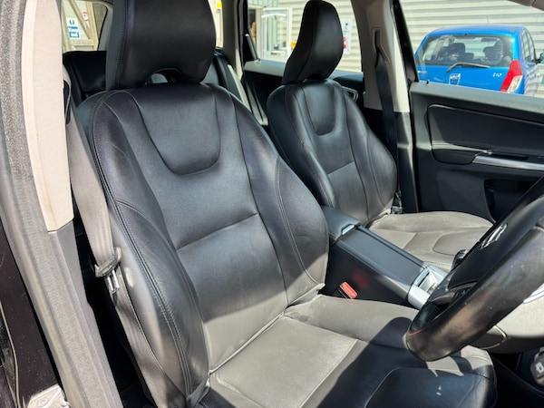 Used Volvo XC60 2015 for sale - 74927590: Photo 11
