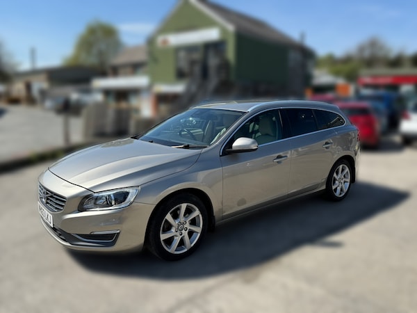 Used Volvo V60 2013 for sale - 74500828: Photo 2