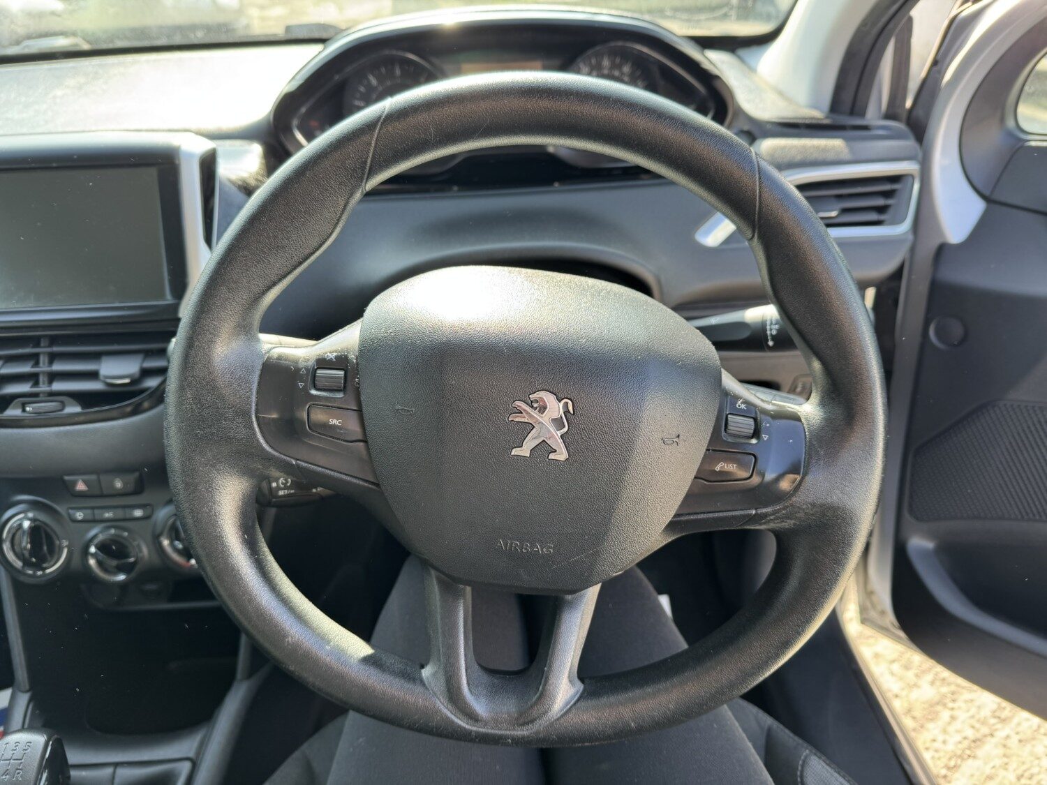 Used Peugeot 208 2013 for sale - 77764167: Photo 10