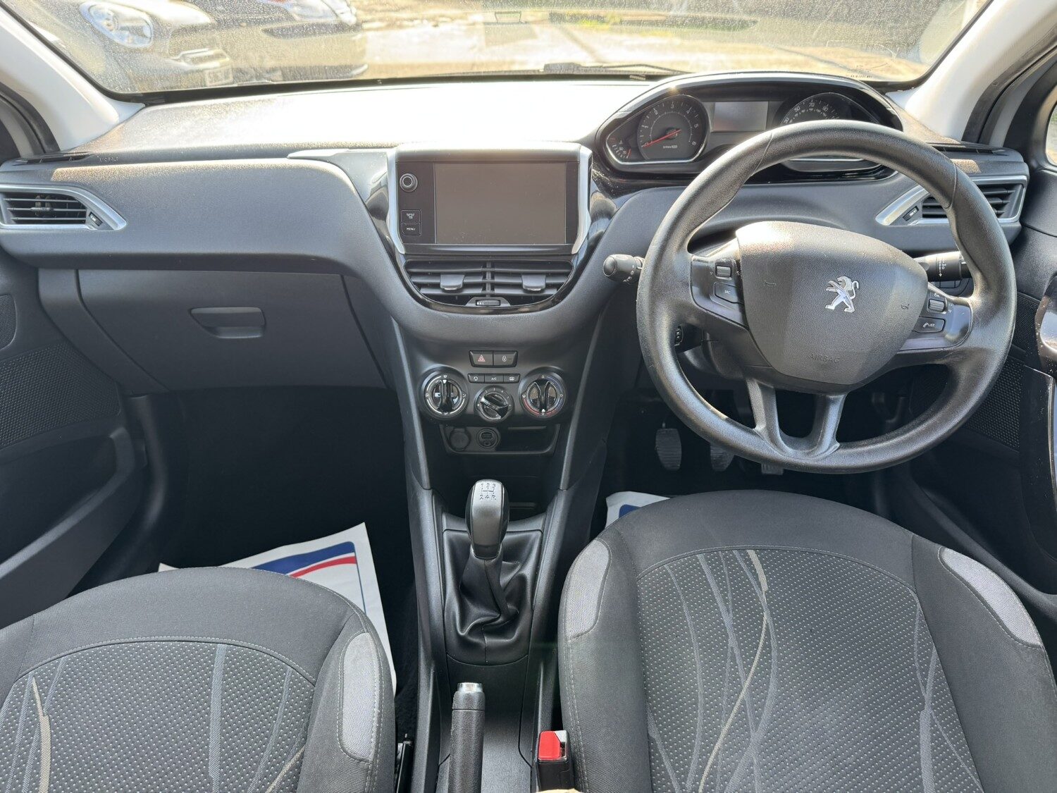 Used Peugeot 208 2013 for sale - 77764167: Photo 8