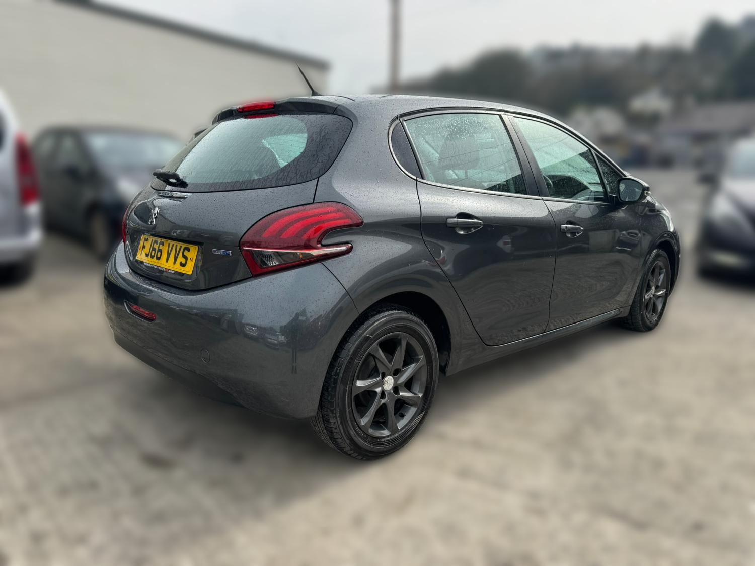 Used Peugeot 208 2016 for sale - 77790263: Photo 6