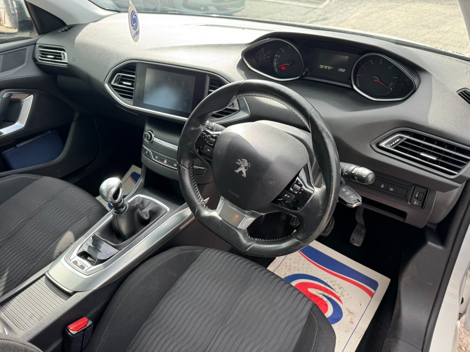 Used Peugeot 308 2014 for sale - 76036299: Photo 9