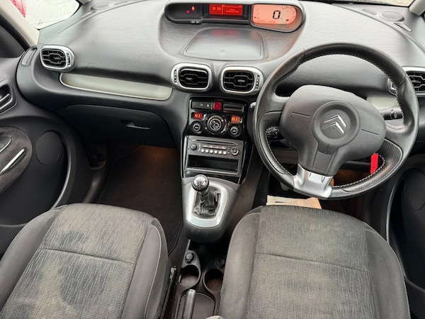 Used Citroen C3 Picasso 2012 for sale - 76299142: Photo 6
