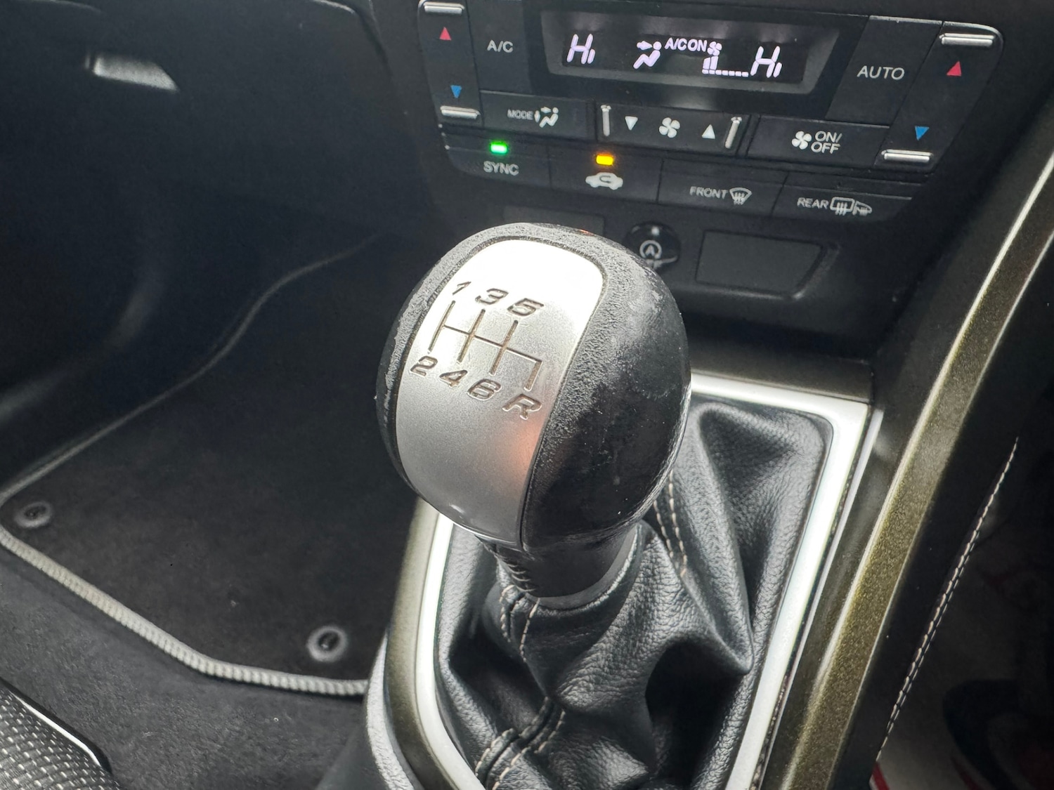 Used Honda Civic 2017 for sale - 76402464: Photo 17