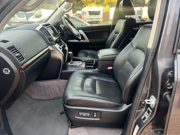 Used Toyota Landcruiser 2015 for sale - 75723769: Photo 10