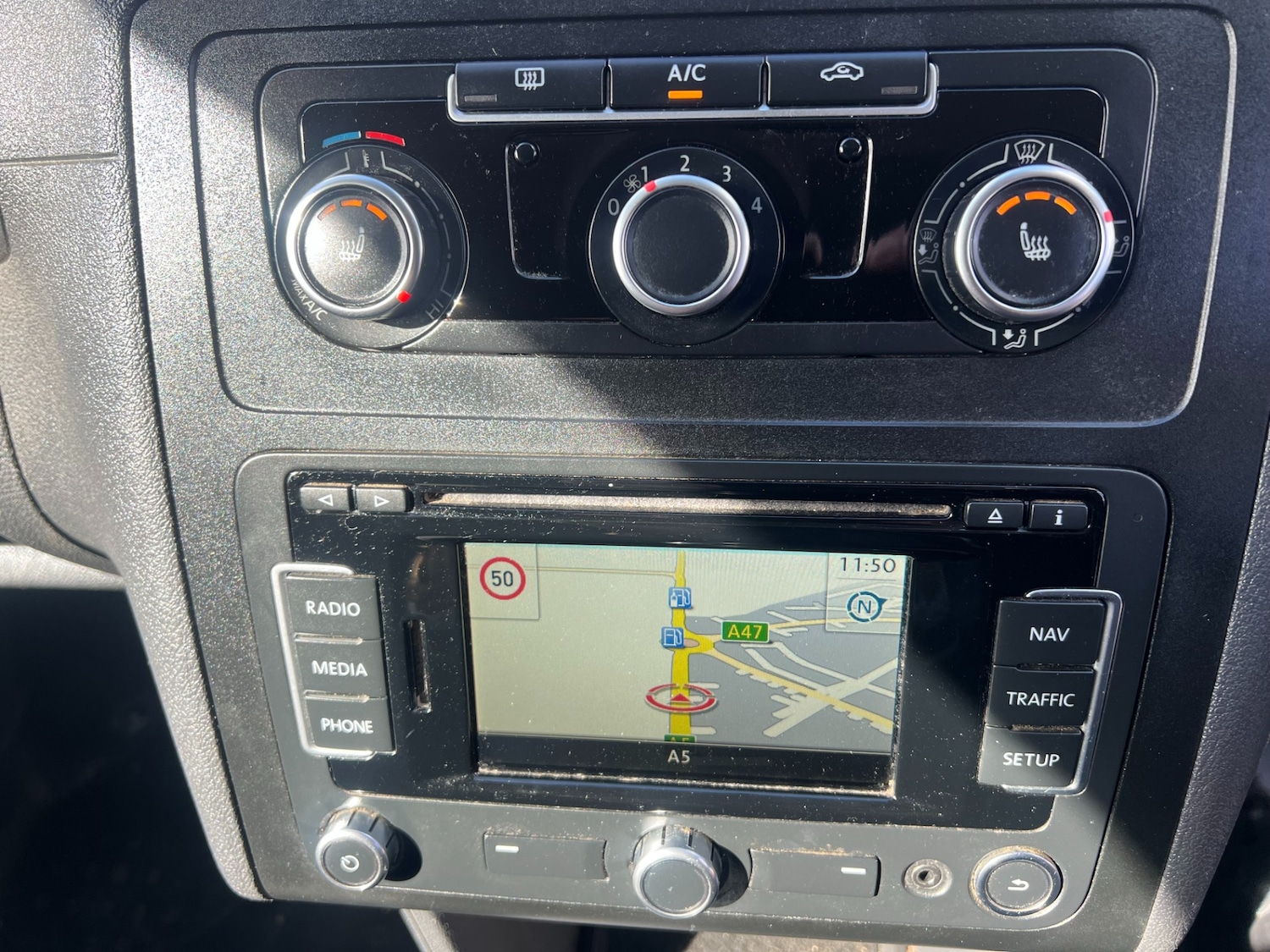 Used Volkswagen Caddy 2014 for sale - 77888975: Photo 11