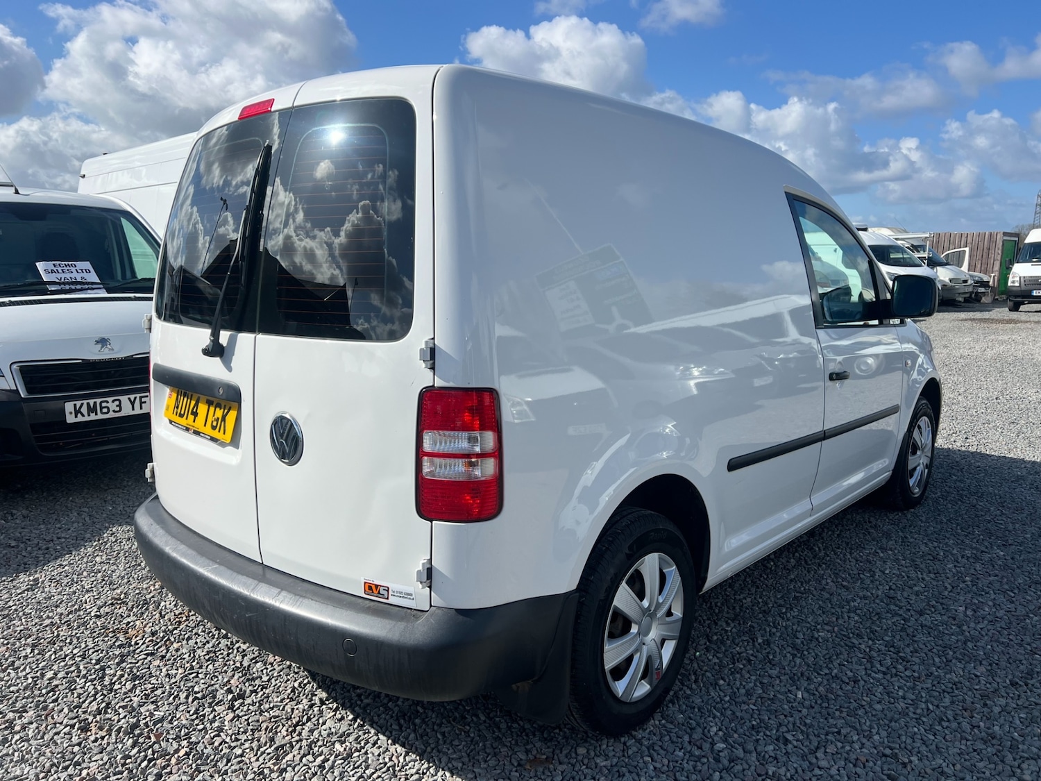 Used Volkswagen Caddy 2014 for sale - 77888975: Photo 3