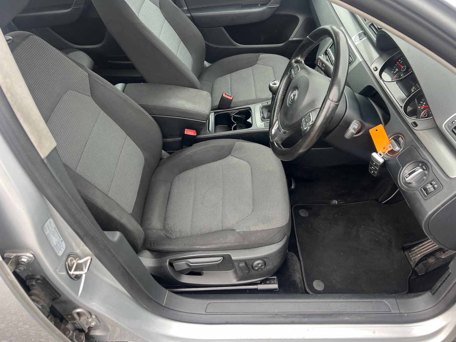 Used Volkswagen Passat 2011 for sale - 76534313: Photo 7