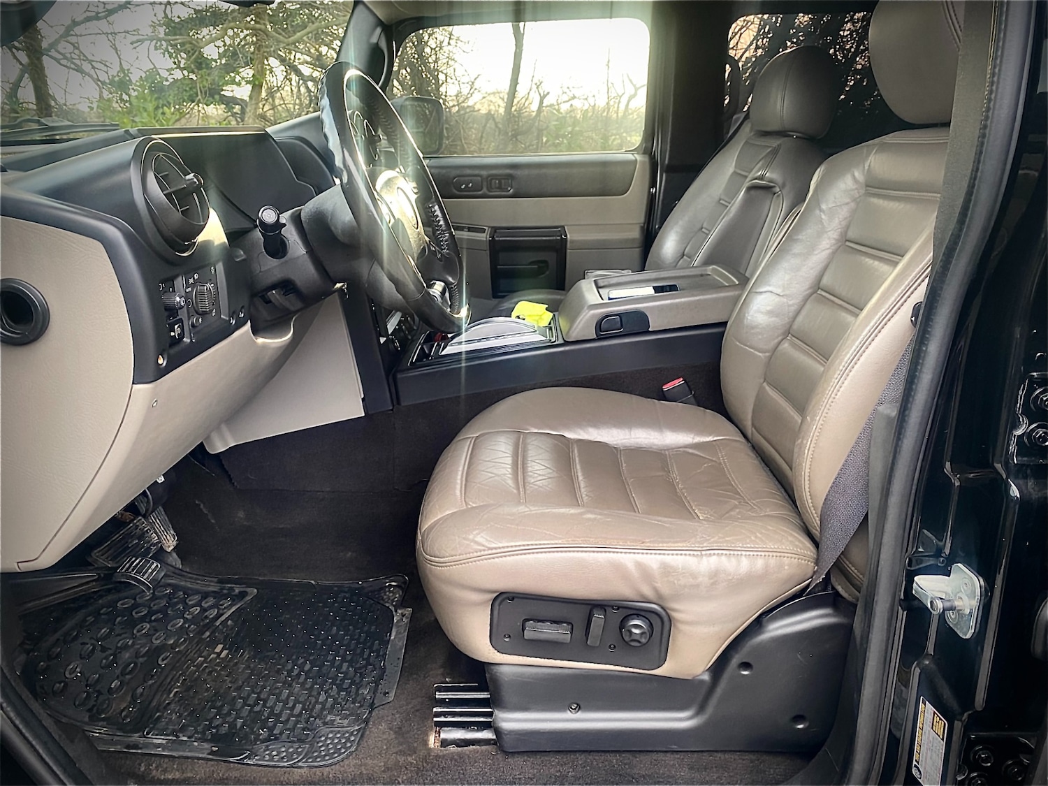 Used Hummer H2 2017 for sale - 76817954: Photo 14