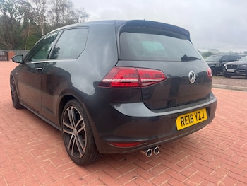 Used Volkswagen Golf 2016 for sale - 75410622: Photo