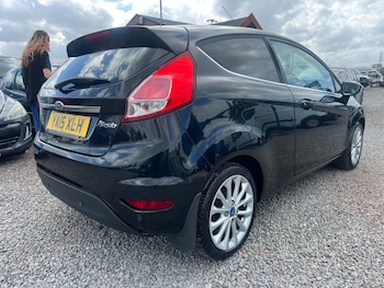 Used Ford Fiesta 2015 for sale - 78643986: Photo