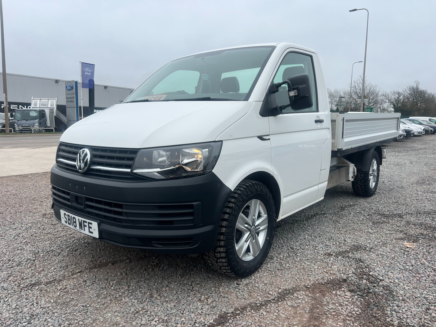 Used Volkswagen Transporter 2018 for sale - 77775268: Photo 2