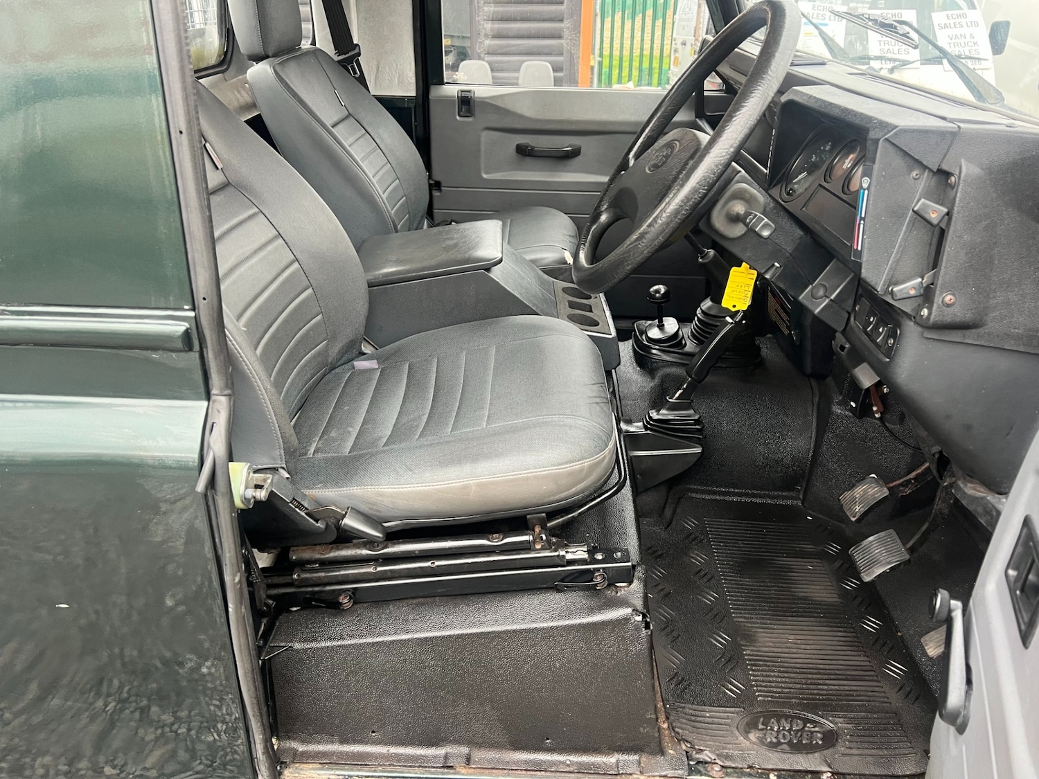 Used Land Rover Defender 2000 for sale - 77690815: Photo 13