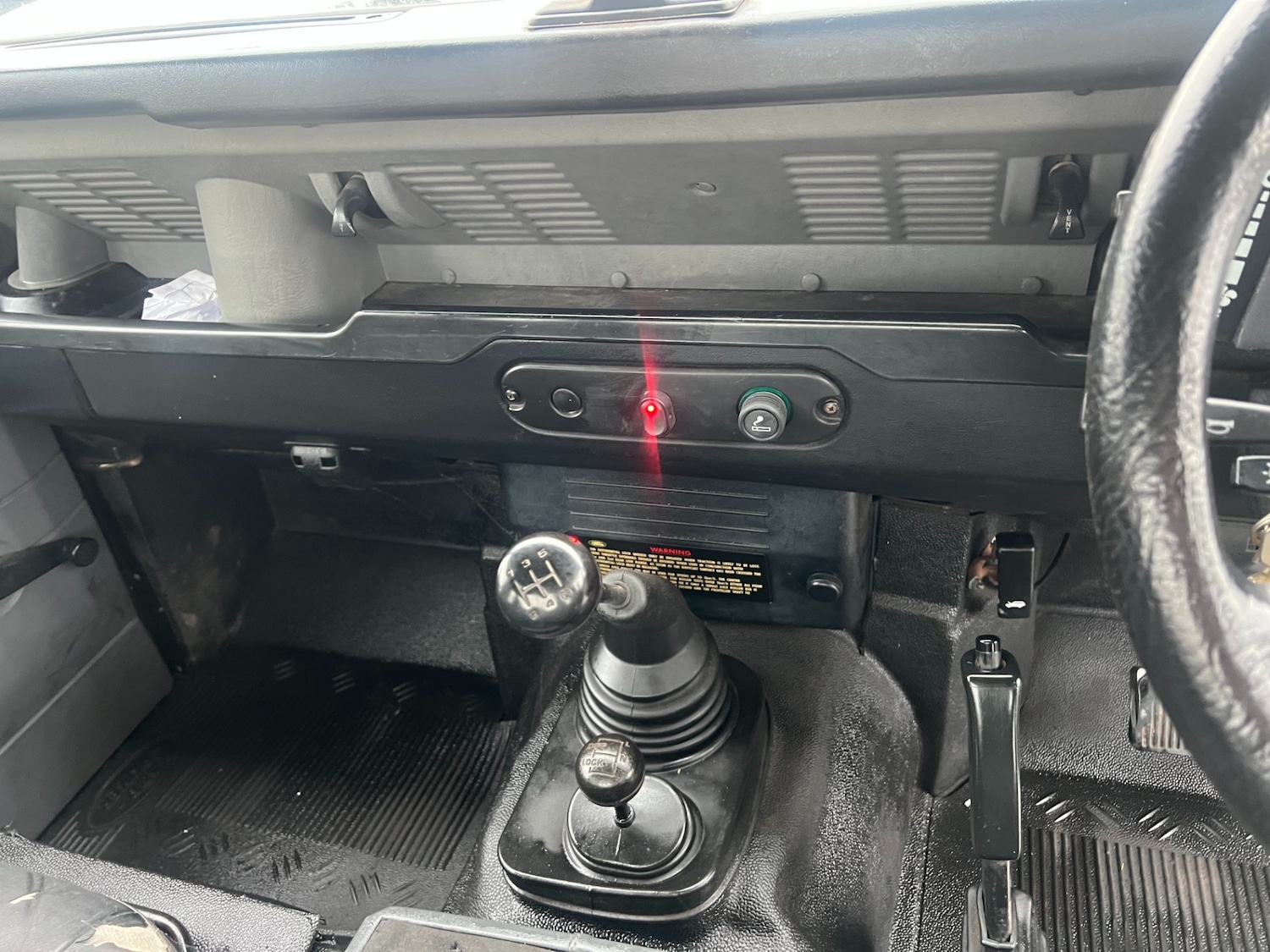 Used Land Rover Defender 2000 for sale - 77690815: Photo 16