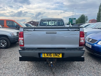 Used Toyota Hilux 2016 for sale - 78486698: Photo