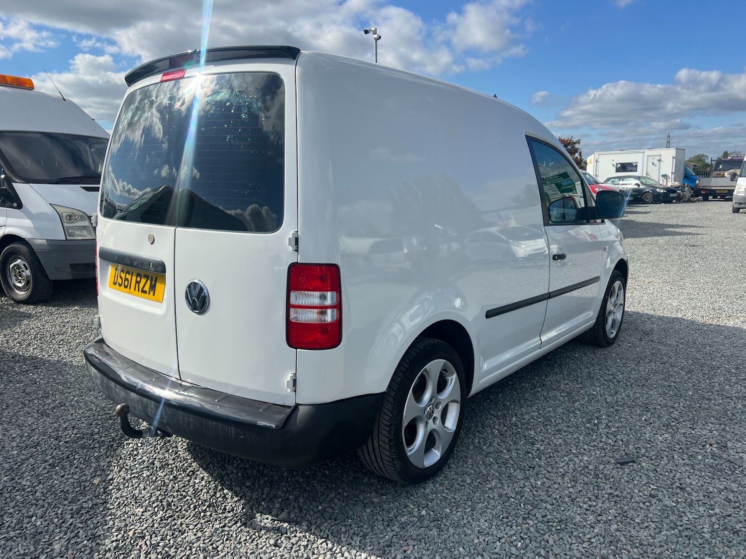 Used Volkswagen Caddy 2011 for sale - 76115289: Photo 3