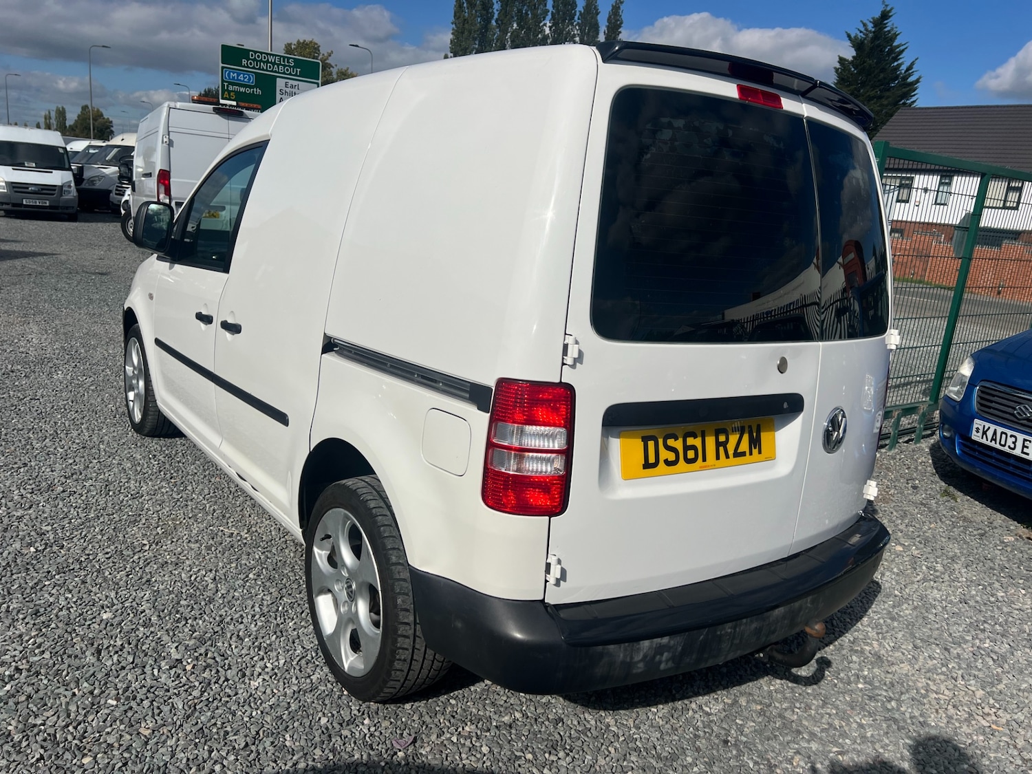 Used Volkswagen Caddy 2011 for sale - 76115289: Photo 4