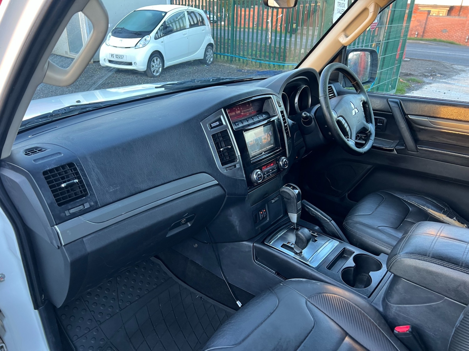 Used Mitsubishi Shogun 2014 for sale - 77012931: Photo 10