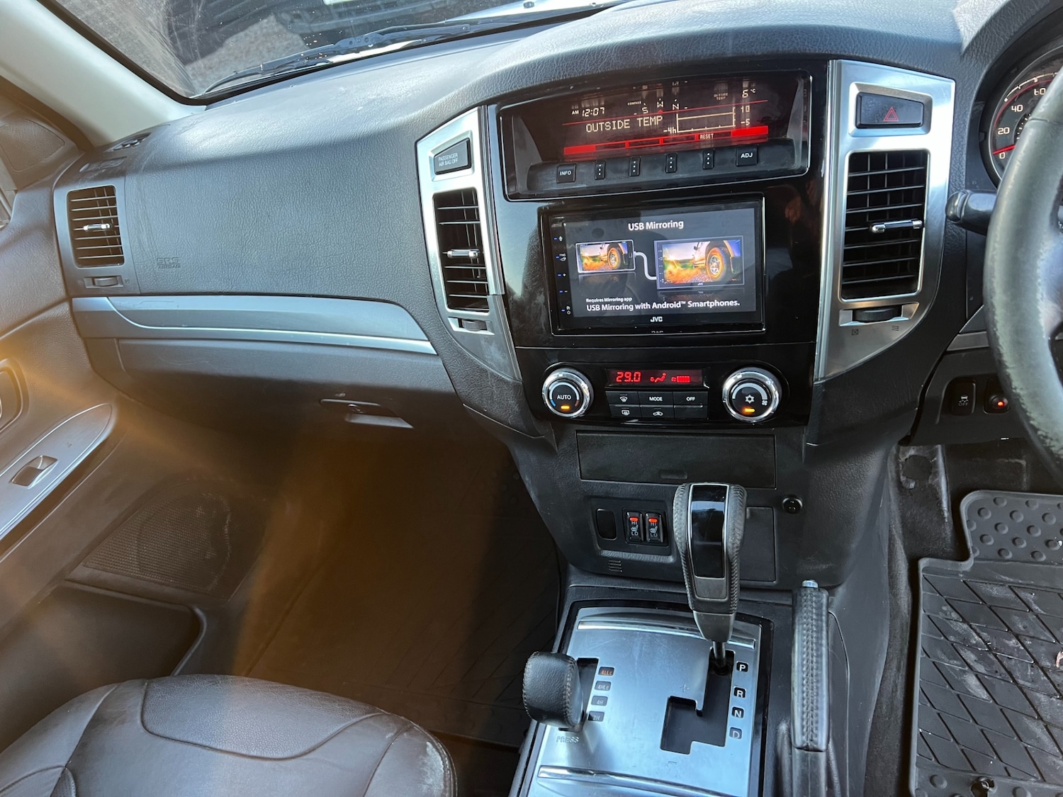 Used Mitsubishi Shogun 2014 for sale - 77012931: Photo 11