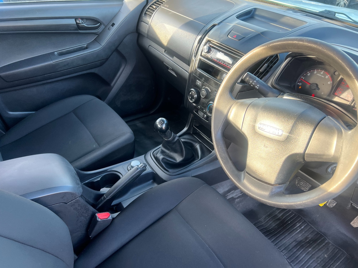 Used Isuzu D-Max 2013 for sale - 77311389: Photo 12