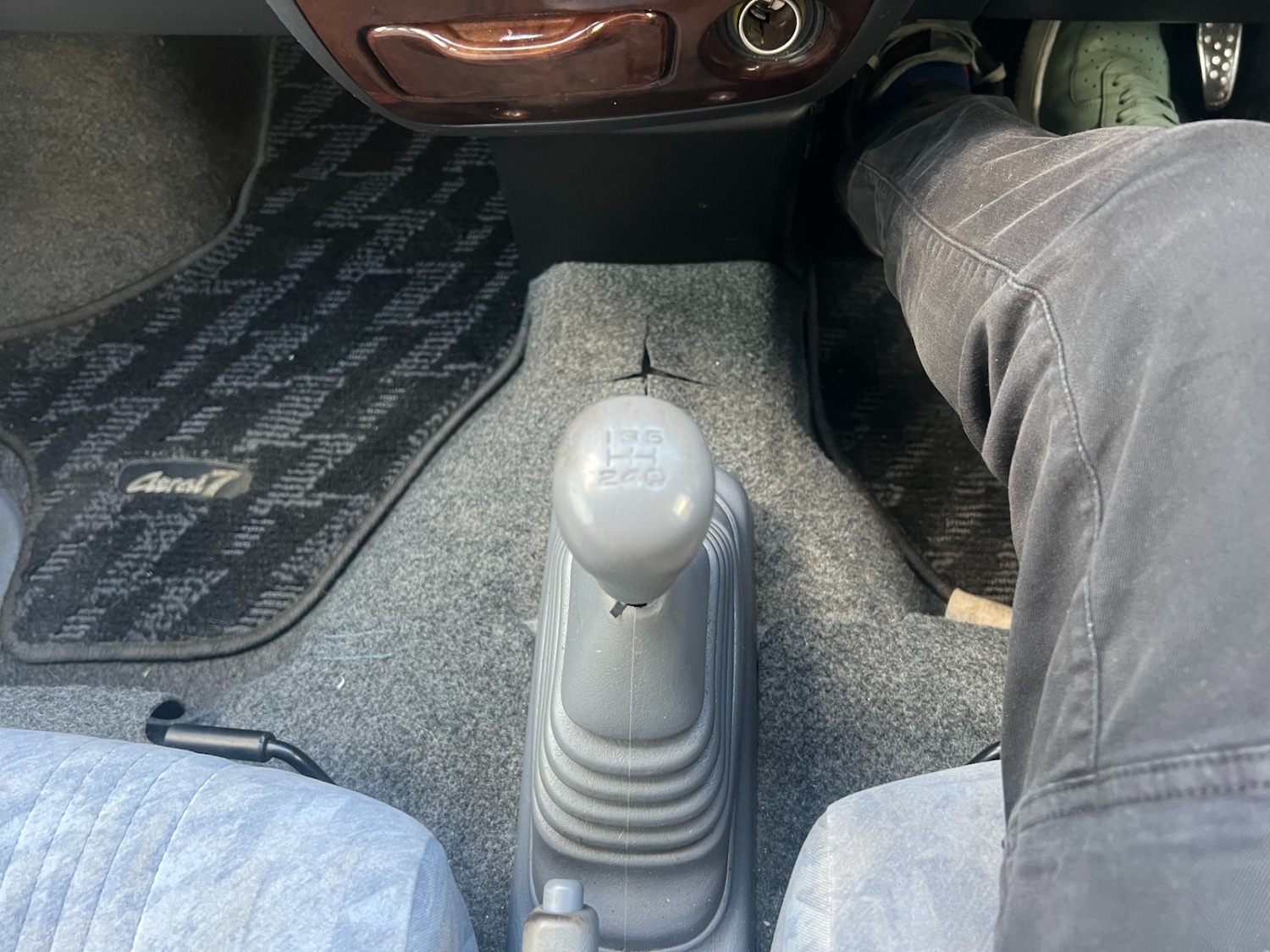 Used Daihatsu Atrai 2015 for sale - 77619374: Photo 15