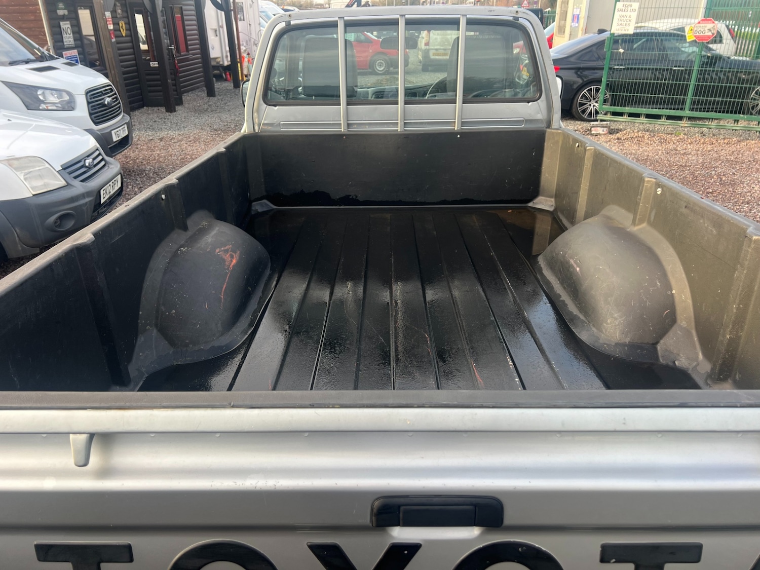 Used Toyota Hilux 2002 for sale - 76892245: Photo 12