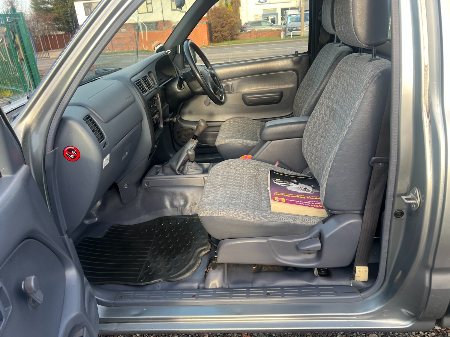 Used Toyota Hilux 2002 for sale - 76892245: Photo 13