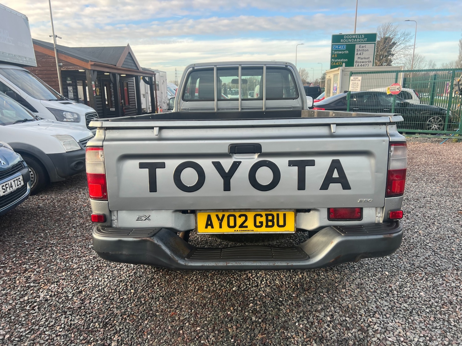 Used Toyota Hilux 2002 for sale - 76892245: Photo 8