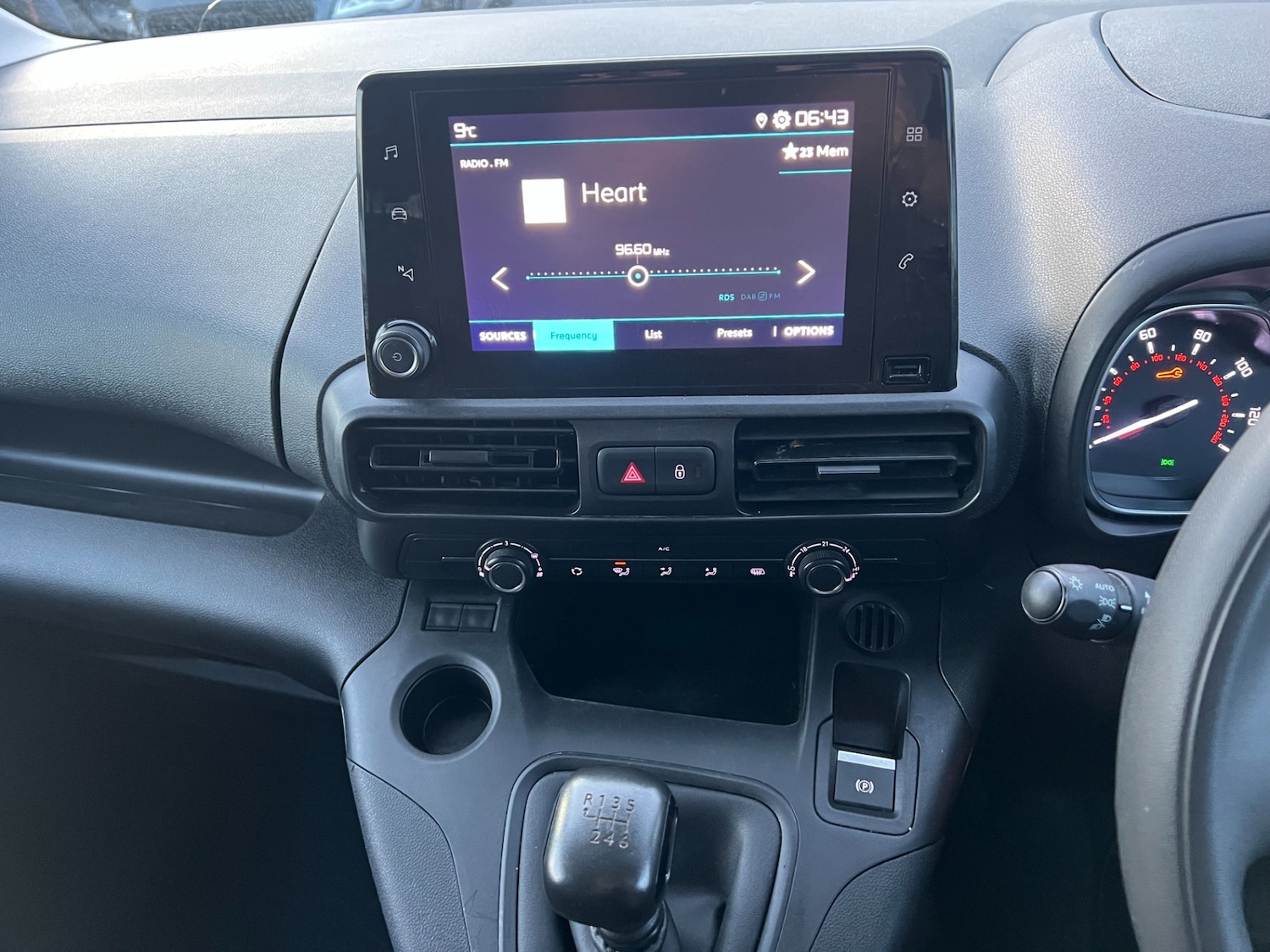 Used Citroen Berlingo 2022 for sale - 77819974: Photo 11