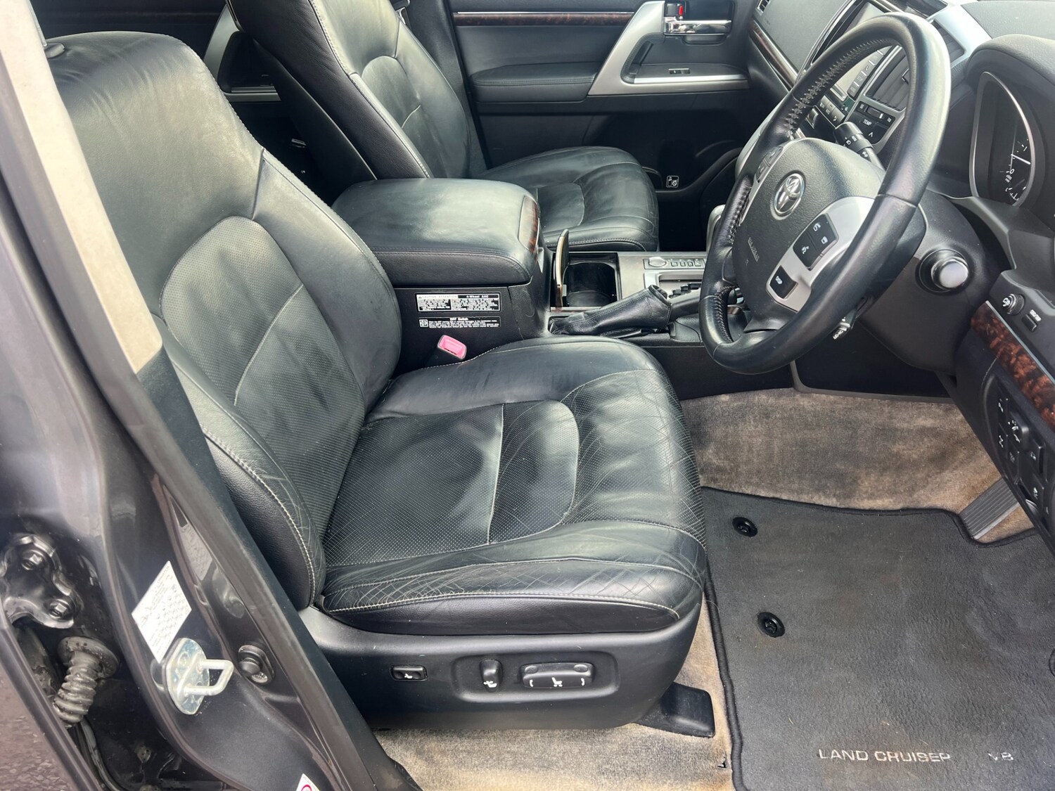 Used Toyota Land Cruiser 2014 for sale - 77475749: Photo 10