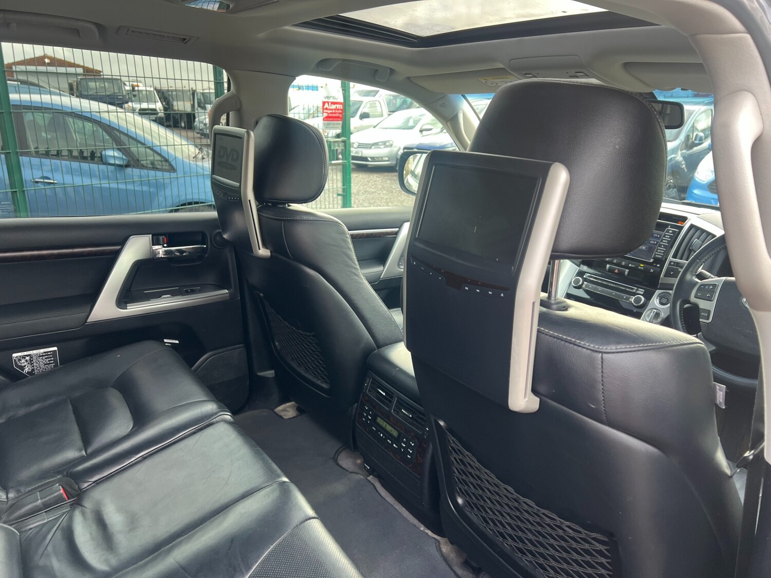 Used Toyota Land Cruiser 2014 for sale - 77475749: Photo 9