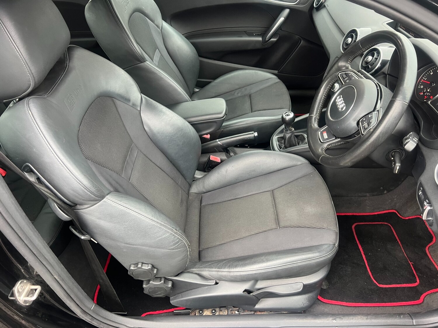 Used Audi A1 2011 for sale - 77207252: Photo 9