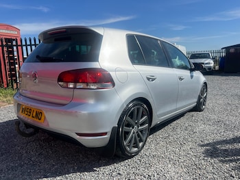 Used Volkswagen Golf 2009 for sale - 75205641: Photo
